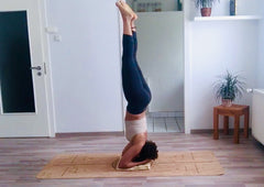 Kopfstand Anleitung für Anfänger - Rishikesh Reihe